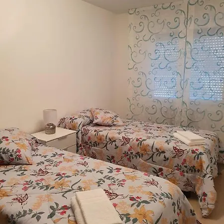 Apartment Cime L'est